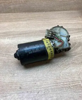 Volkswagen Golf III Wiper motor 191955113A 0390241094
