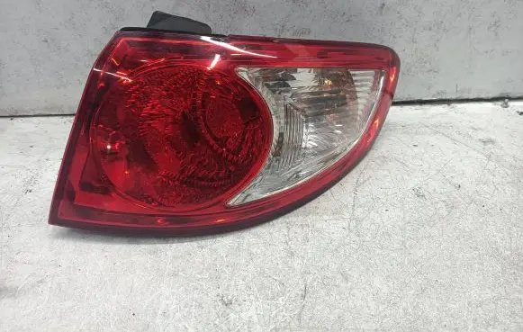 Hyundai Santa Fe Rear/tail lights 924022B000