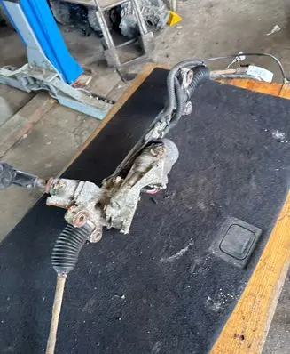 Hyundai Tucson JM Rear door windshield rail P0013Z230531