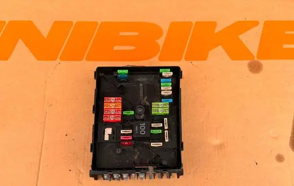 Seat Leon (1P) Fuse module 1K0937125A 017183071