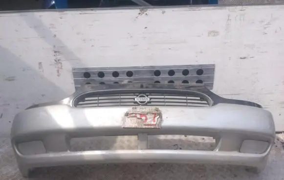 Nissan Quest Front bumper