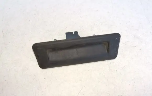 Tailgate opening switch