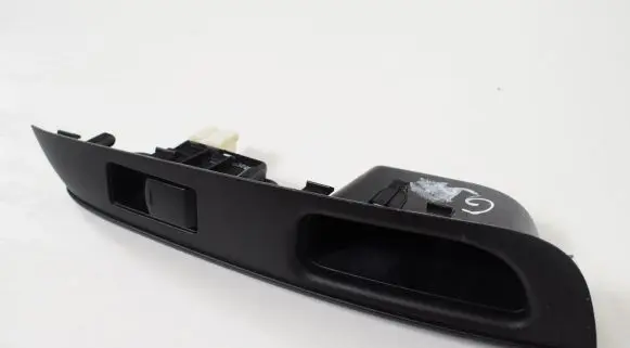 Nissan Note (E12) Electric window control switch 829603VW0A