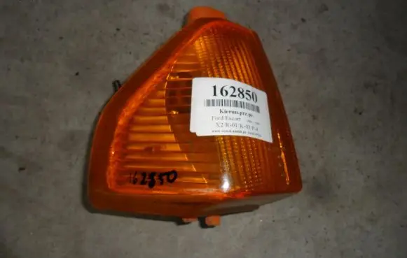 Ford Escort Front indicator light
