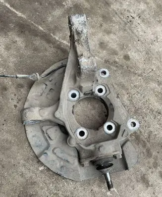 Volvo V70 Front wheel hub spindle knuckle