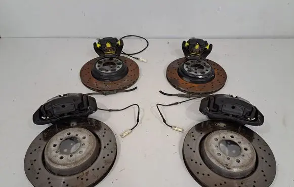 BMW M3 e92 Brake discs and calipers set 2283801 2283802