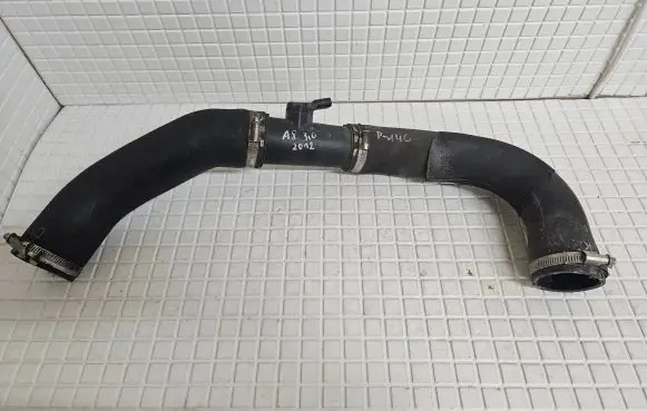 Audi A8 S8 D4 4H Intercooler hose/pipe 4H0145737R