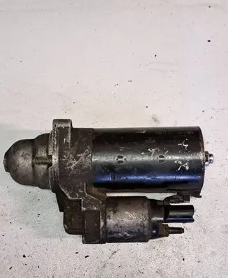 Audi A6 S6 C6 4F Starter motor 0001109258