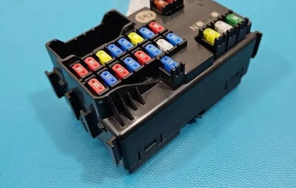 KIA Ceed Fuse box set 91959J1010 IMPRK1539928