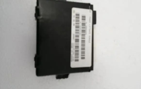 Chrysler Voyager Tailgate/trunk control unit/module P05082068AD