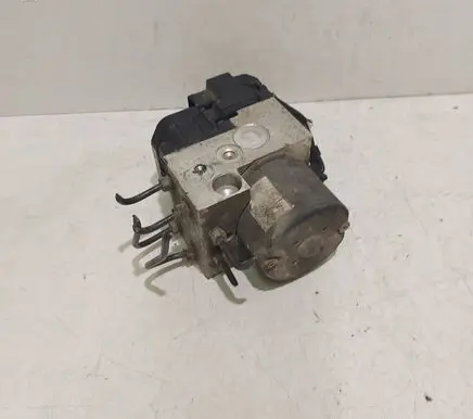 Subaru Forester SF ABS Pump 27531FC010 11000040690