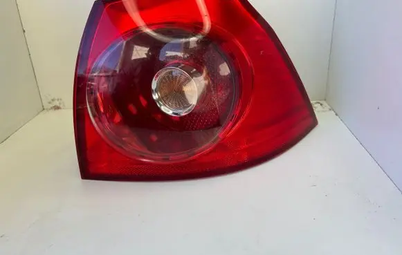 Volkswagen Golf V Rear/tail lights 1K6945096Q 89031823
