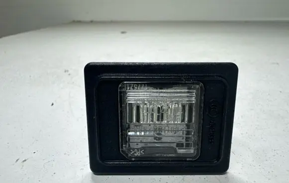 Mercedes-Benz GL X166 Number plate light A046341