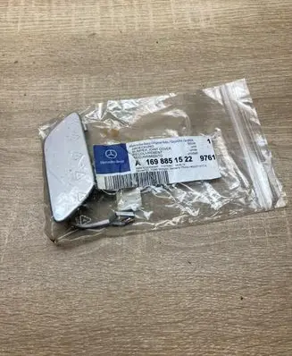 Mercedes-Benz A W169 Front tow hook cap/cover A1698851522