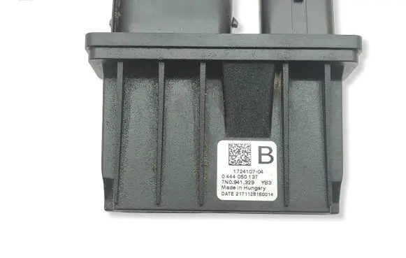 Volkswagen Transporter - Caravelle T6 Adblue control unit 0444050137 7N0941329