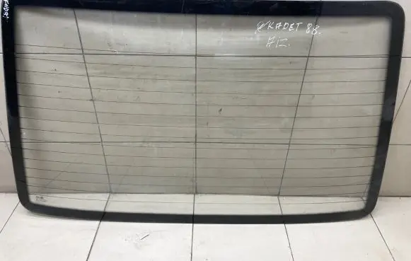 Opel Kadett E Rear windscreen/windshield window 