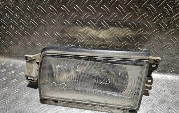 Mazda 323 Headlight/headlamp 11061191 11061194