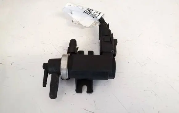 Audi A3 S3 8L Turbo solenoid valve 1j0906627