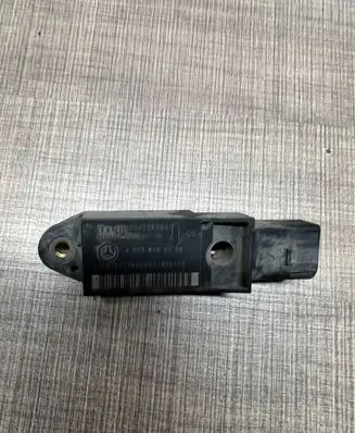 Mercedes-Benz E W211 Airbag deployment crash/impact sensor A0028202726 00402625A1