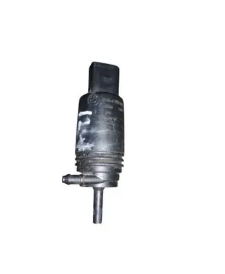 BMW 5 E60 E61 Windscreen/windshield washer pump 8377612