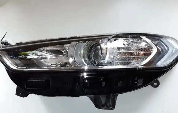 Ford Mondeo MK V Headlight/headlamp ES7313W030HD