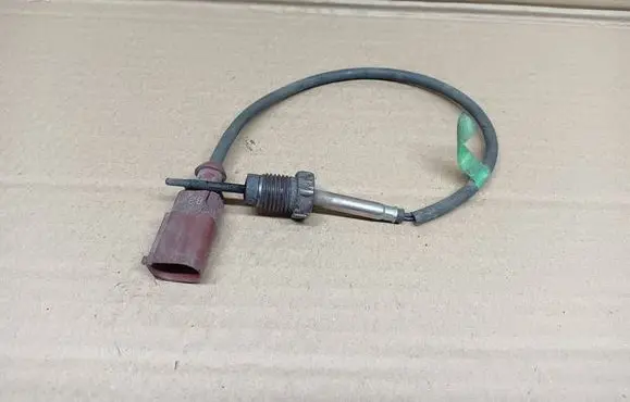 Audi A4 S4 B8 8K Exhaust gas temperature sensor 03L906088DR 1IAPANATS