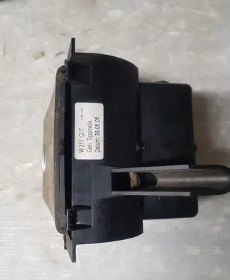 Mercedes-Benz E W211 Front fog light A2116800350