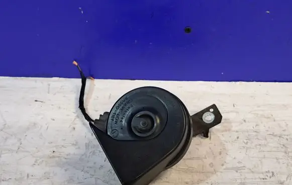 Volvo S80 Horn signal 31276805