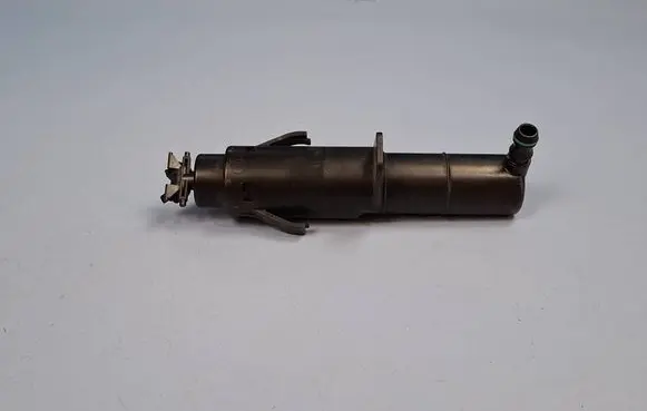 Volkswagen Golf VI Headlight washer spray nozzle 5K0955978A 8WT009953