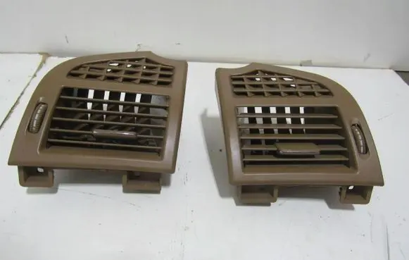 Mercedes-Benz S W221 Dashboard side air vent grill/cover trim A2218300154