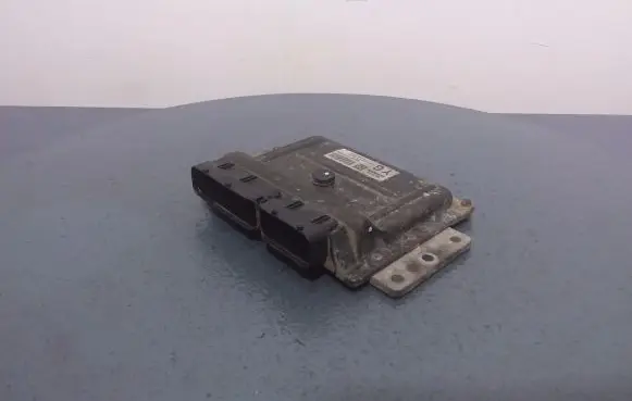 Nissan Micra Engine control unit/module ECU MEC32-110YG