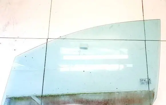 Ford Kuga I Front door window glass four-door dot249as2m54