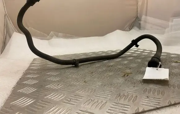 Peugeot 5008 II Engine coolant pipe/hose
