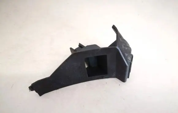 Volvo V50 Front bumper mounting bracket 30678481