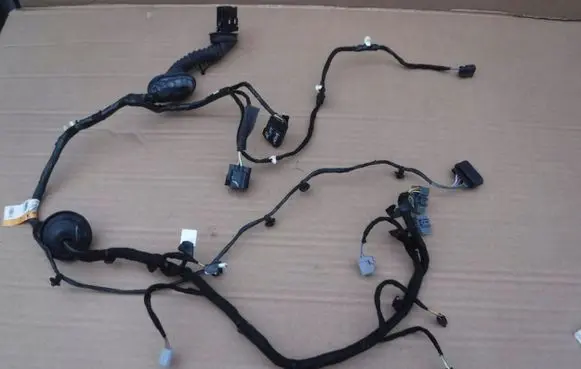 Ford Fusion II Front door wiring loom HG9T14630ACC