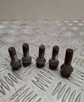 BMW 5 E60 E61 Nuts/bolts 