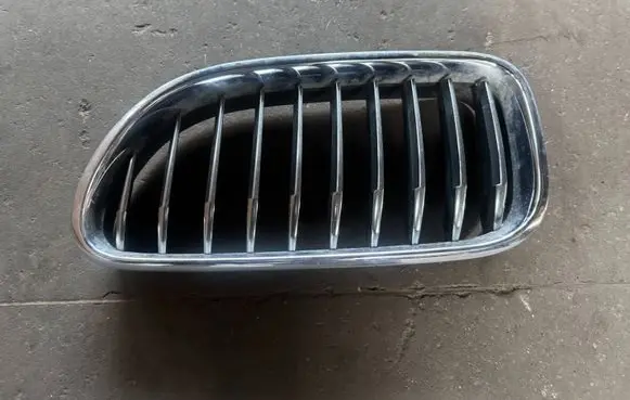 BMW 6 F12 F13 Front bumper upper radiator grill 7212849