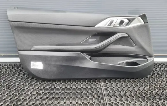 BMW 4 G22 G23 G24 G26 Front door card panel trim