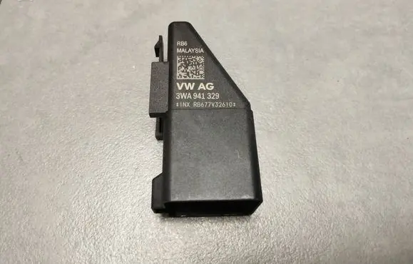 Volkswagen Tiguan Other relay 3WA941329