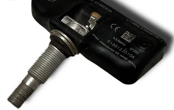Volkswagen Tiguan Tire pressure sensor T462 S120123010A