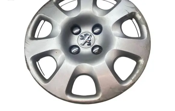 Peugeot 307 R15 wheel hub/cap/trim 9661979880 9681448780