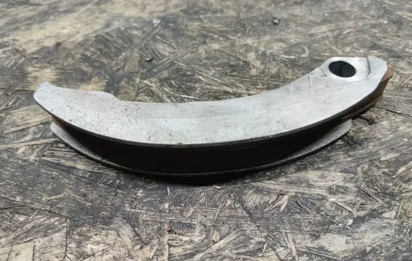 Cadillac SRX Slide rail for timing chain 12586960
