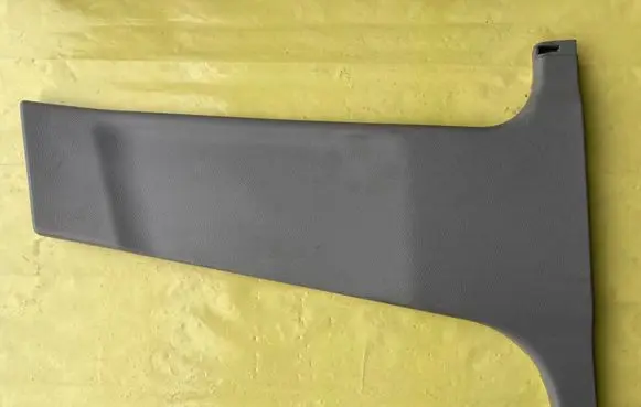 Mercedes-Benz C W204 (B) pillar trim (bottom) A2046900425
