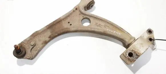 Volkswagen PASSAT B6 Front lower control arm/wishbone