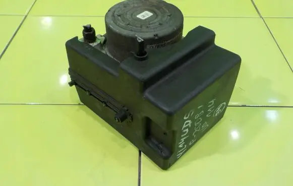 Ford Transit Custom ABS Pump BK212C405AF