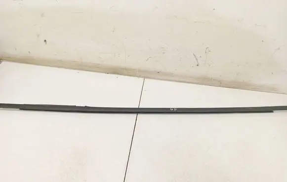 Opel Astra H Rear door glass trim molding 