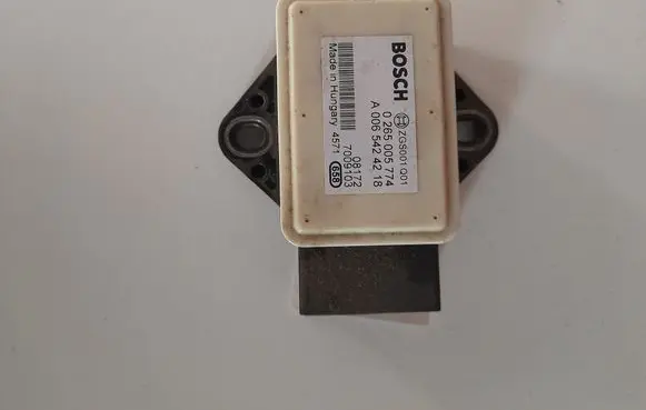 Mercedes-Benz Vito Viano W639 ESP acceleration yaw rate sensor 0265005774
