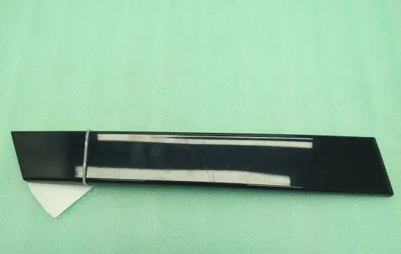 Audi Q7 4L Rear side glass trim 4L0853378Y9B