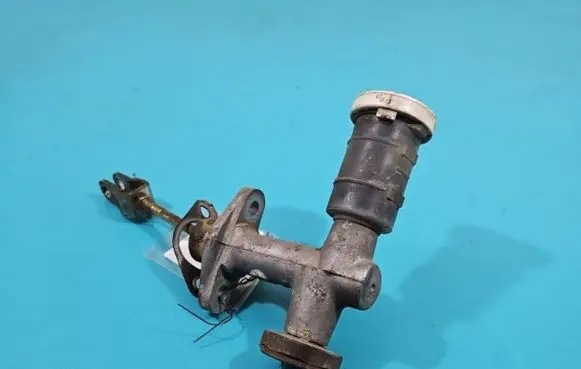 Mitsubishi L200 Clutch slave cylinder IMPRK1387688