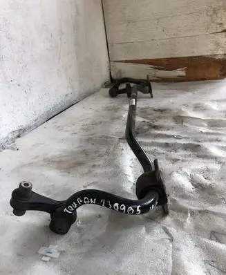 Volkswagen Touran III Rear anti-roll bar/sway bar 5q0511305bn